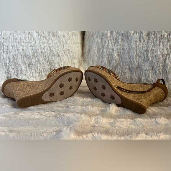 Fioni Braided Multi-Color Wedges - Picture 10 of 14